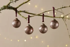 Baubles & Tree Decorations^Nkuku Darya Baubles - Antique Burgundy - (Set of 4)