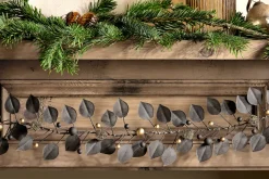 Wreaths & Garlands|Winter Berries^Nkuku Ishana Garland - Antique Brass