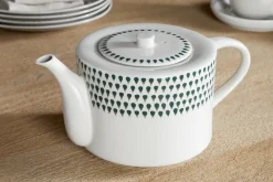 Breakfast Accessories|Teapots & Teacups^Nkuku Juniper Drop 4 Person Teapot - Cream & Juniper Green