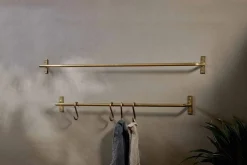 Bathroom Accessories|Hooks & Rails^Nkuku Laila Iron Hanging Rail - Brass