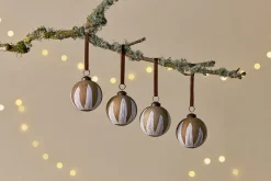 Baubles & Tree Decorations^Nkuku Nori Baubles - Gold & Cream - (Set of 4)