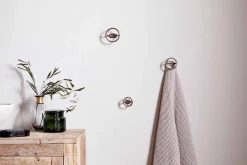 Bathroom Accessories|Hooks & Rails^Nkuku Olani Bathroom Hooks - Antique Brass - (Set of 3)